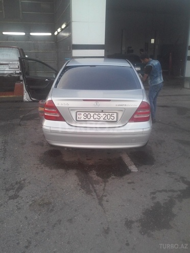 Mercedes C 200 2000, 184,000 km - 2.0 л - Bakı