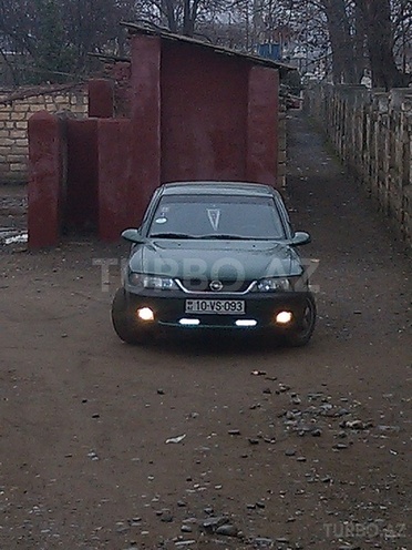 Opel Vectra 1997, 280,000 km - 1.6 l - Ağstafa