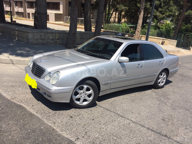 Mercedes E 240 2001, 213,244 km - 2.6 l - Bakı
