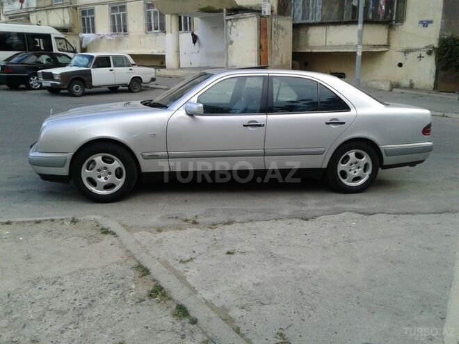 Mercedes E 240 1998, 352,150 km - 2.4 l - Bakı
