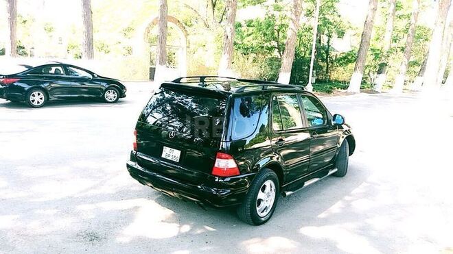 Mercedes ML 350 2004, 147,000 km - 3.5 л - Sumqayıt