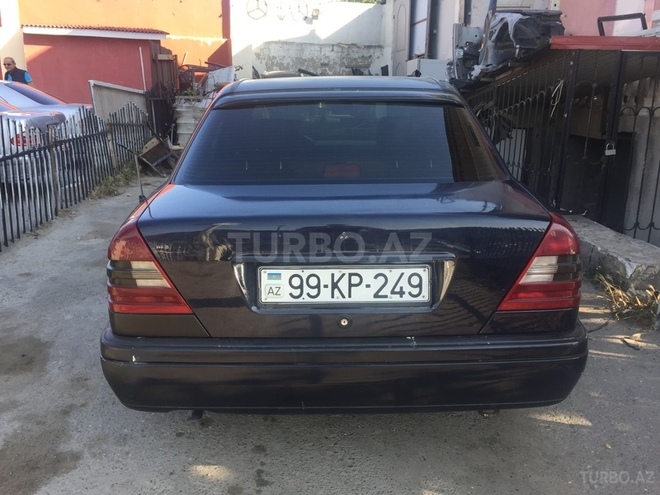 Mercedes C 180 1995, 289,000 km - 1.8 l - Bakı