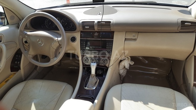 Mercedes C 200 2004, 174,000 km - 2.0 l - Bakı