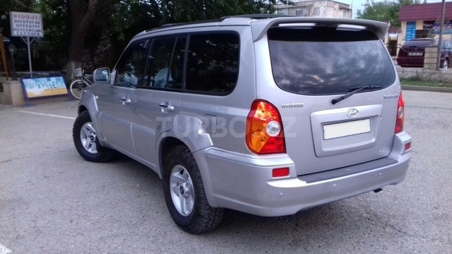 Hyundai Tucson 2003, 310,000 km - 2.9 l - Quba