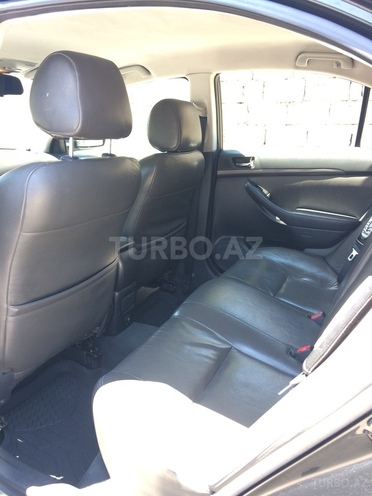 Toyota Avensis 2004, 232,000 km - 1.8 l - Bakı