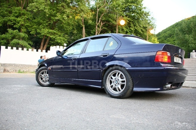 BMW 323 1996, 500,000 km - 2.5 l - Şəki