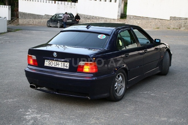 BMW 323 1996, 500,000 km - 2.5 l - Şəki