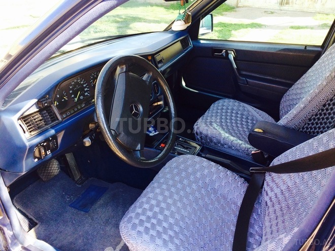 Mercedes 190 1991, 299,345 km - 2.0 л - Sumqayıt