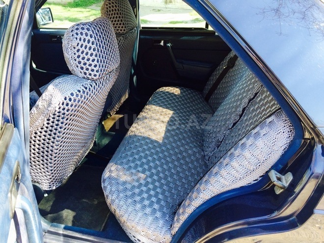 Mercedes 190 1991, 299,345 km - 2.0 л - Sumqayıt