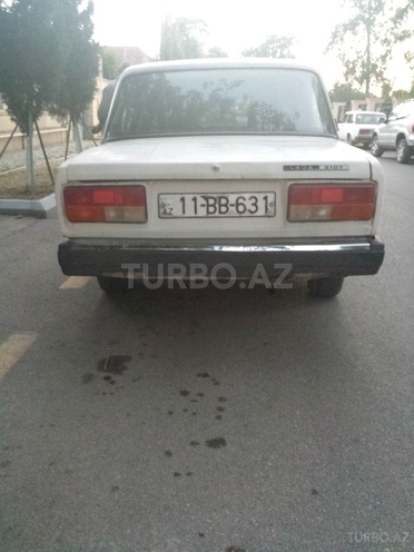 LADA (VAZ) 2105 1983, 281,200 km - 1.3 л - Salyan
