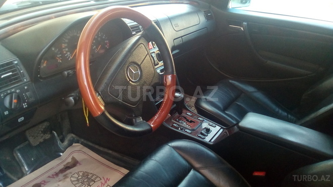 Mercedes C 240 2000, 195,000 km - 2.4 л - Bakı