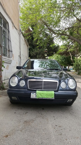 Mercedes E 280 1999, 284,000 km - 2.8 l - Bakı