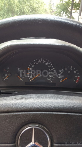Mercedes E 280 1999, 284,000 km - 2.8 l - Bakı
