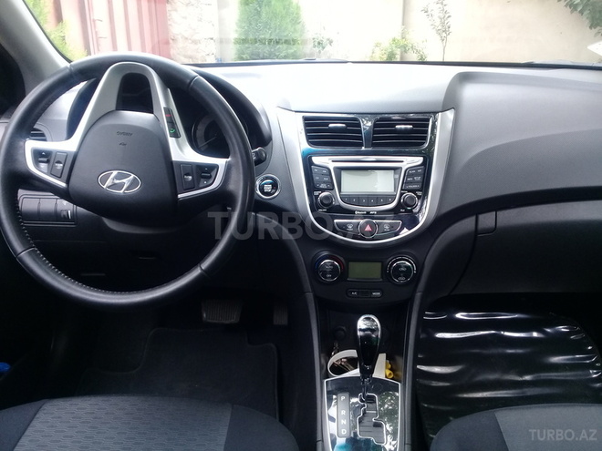 Hyundai Accent 2012, 50,000 km - 1.6 l - Bakı