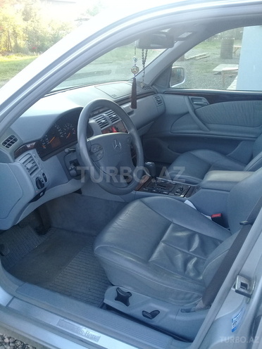 Mercedes E 240 2000, 223,800 km - 2.4 л - Lənkəran