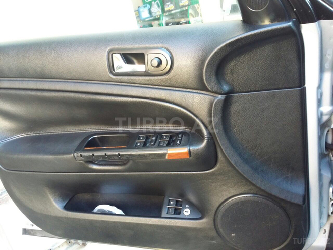 Volkswagen Passat 2001, 200,000 km - 2.8 л - Bakı