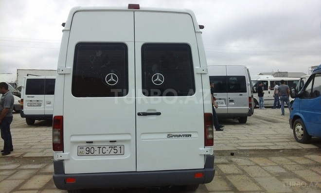 Mercedes Sprinter 513 2003, 200,000 km - 2.2 л - Ağstafa