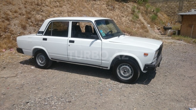 LADA (VAZ) 2107 1990, 200,000 km - 1.5 л - Ucar