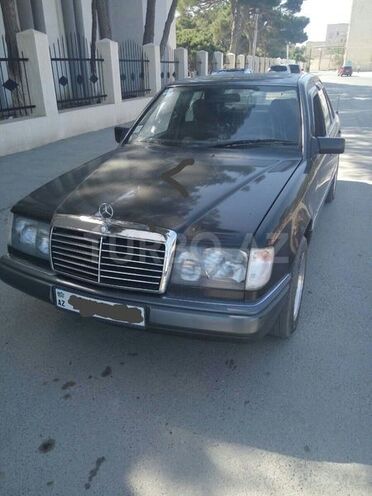 Mercedes E 200 1992, 297,122 km - 2.0 l - Bakı