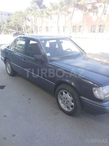 Mercedes E 200 1992, 297,122 km - 2.0 l - Bakı