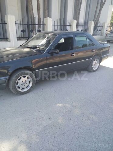 Mercedes E 200 1992, 297,122 km - 2.0 l - Bakı