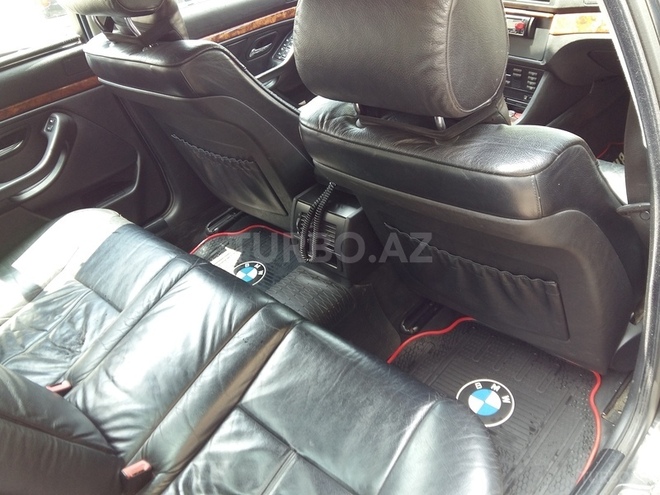 BMW 528 1997, 410,000 km - 2.8 л - Bakı