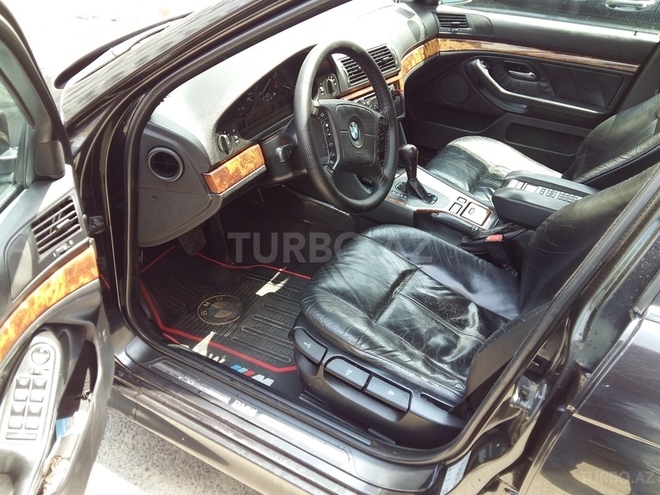 BMW 528 1997, 410,000 km - 2.8 л - Bakı