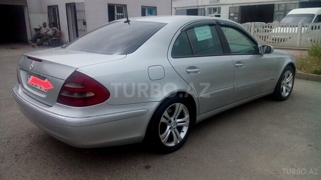 Mercedes E 270 2003, 239,150 km - 2.7 л - Bakı