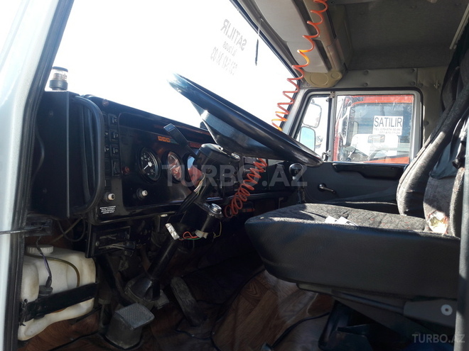 KamAz 54115 2008, 44,400 km - 11.0 l - Yevlax