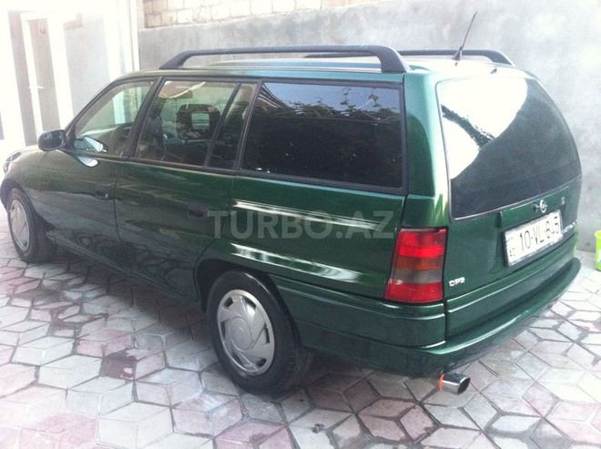 Opel Astra 1995, 386,508 km - 1.6 л - Tovuz