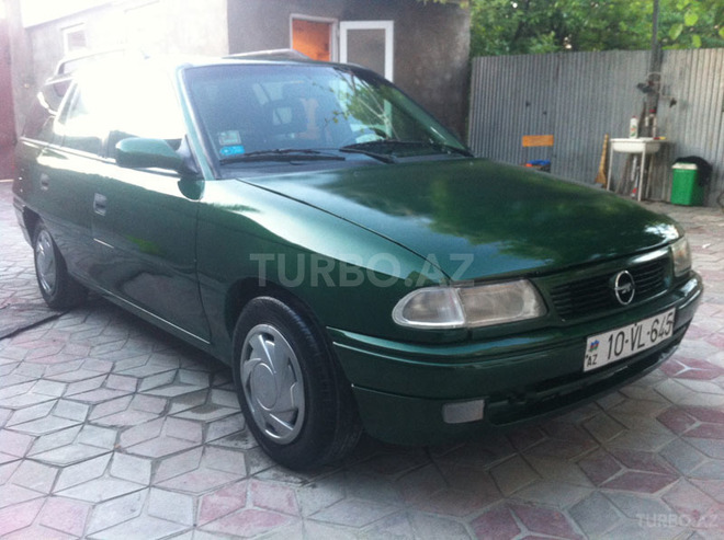 Opel Astra 1995, 386,508 km - 1.6 л - Tovuz