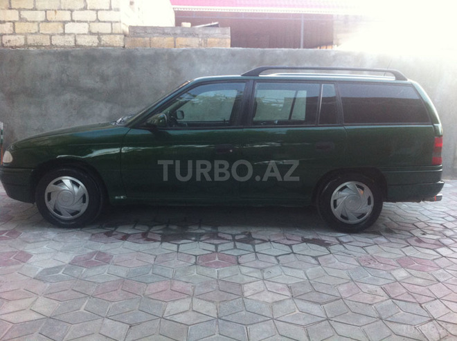 Opel Astra 1995, 386,508 km - 1.6 л - Tovuz