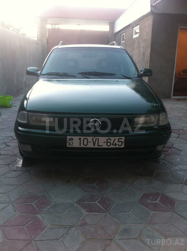 Opel Astra 1995, 386,508 km - 1.6 л - Tovuz
