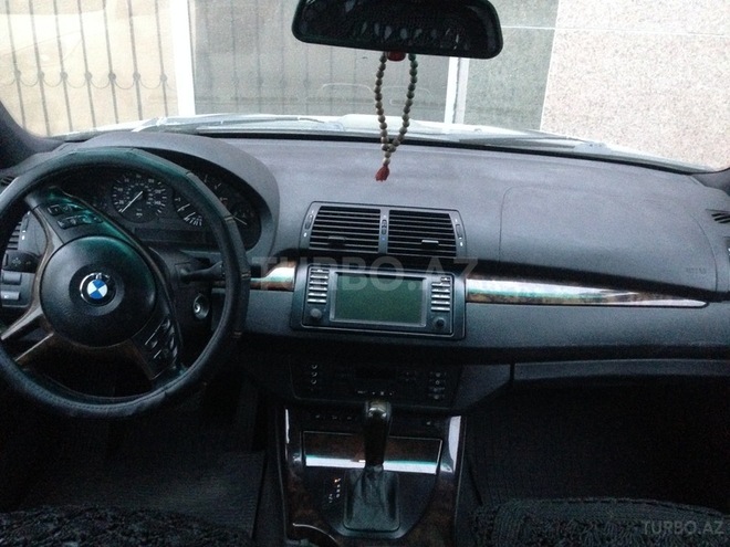 BMW X5 2001, 137,000 km - 4.4 l - Bakı