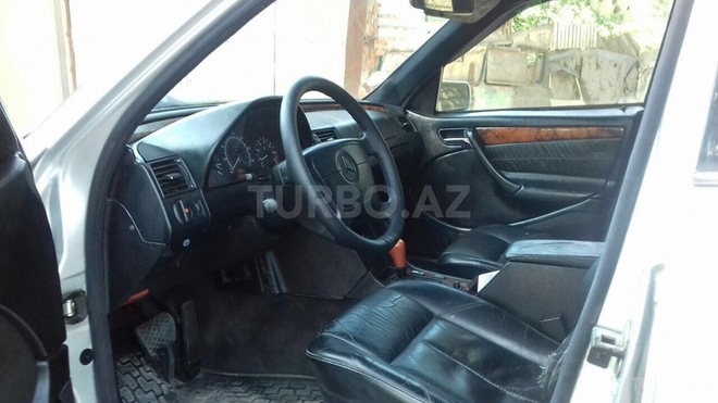 Mercedes C 180 1998, 235,000 km - 1.8 л - Sumqayıt