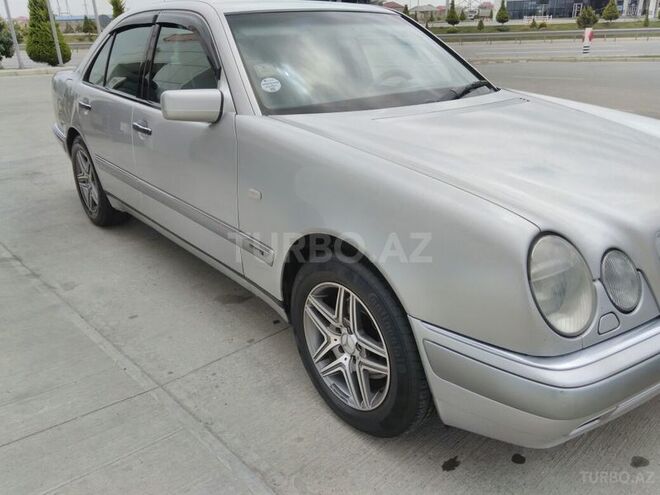 Mercedes E 240 1998, 150,000 km - 2.4 л - Bakı