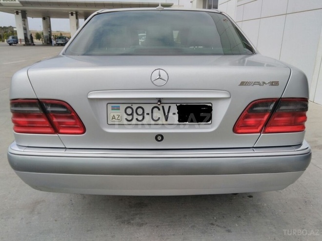 Mercedes E 240 1998, 150,000 km - 2.4 л - Bakı