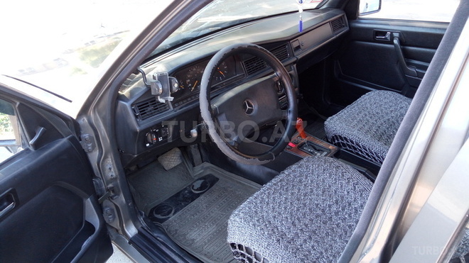 Mercedes 190 1990, 422,303 km - 1.8 l - Bakı