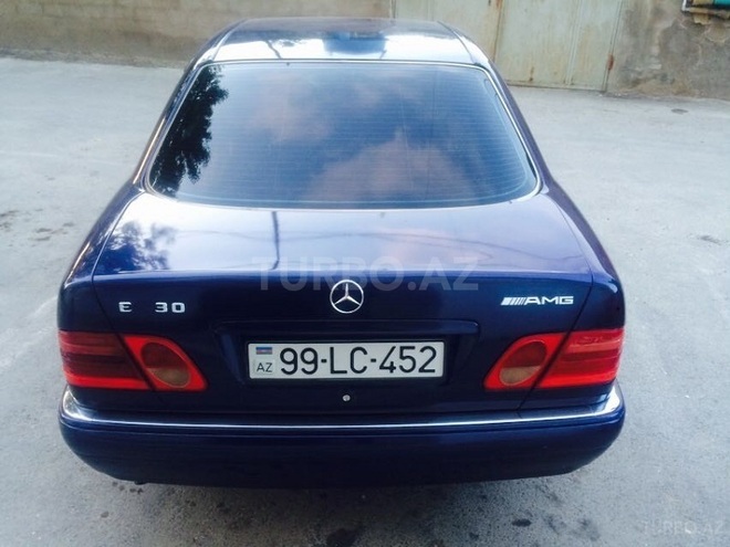 Mercedes E 230 1995, 145,567 km - 2.3 л - Bakı