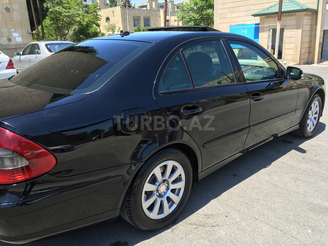 Mercedes E 220 2006, 165,000 km - 2.2 л - Bakı