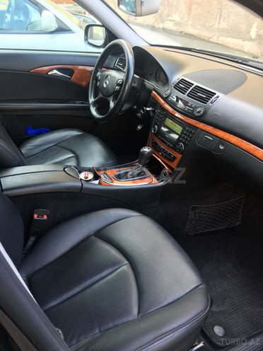 Mercedes E 220 2006, 165,000 km - 2.2 л - Bakı