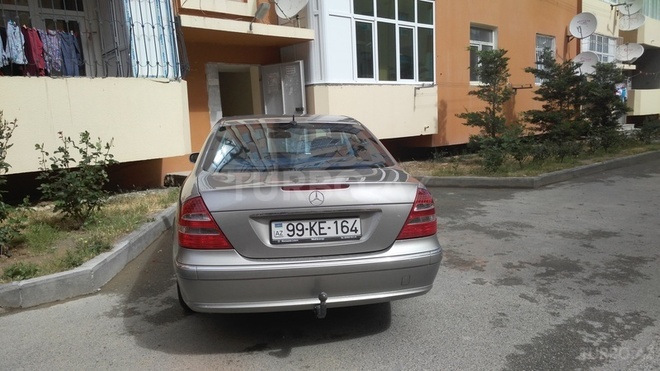 Mercedes E 220 2005, 310,286 km - 2.2 l - Bakı