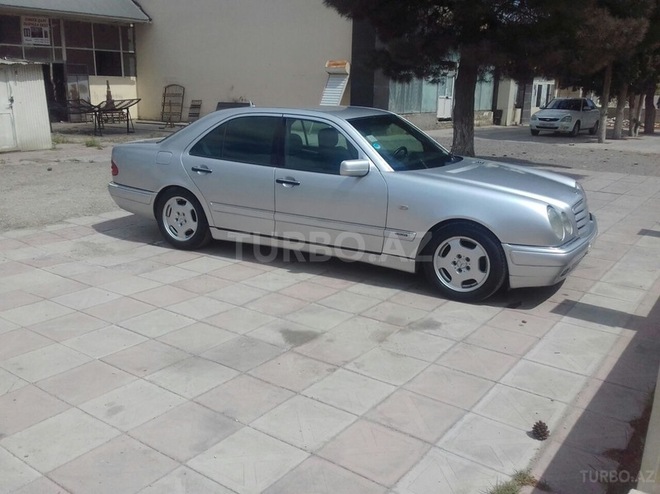 Mercedes E 240 1997, 260,000 km - 2.4 l - Xırdalan