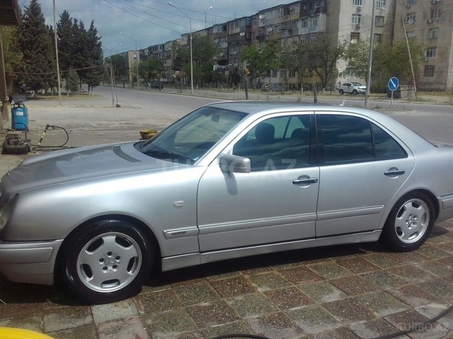 Mercedes E 240 1997, 260,000 km - 2.4 l - Xırdalan