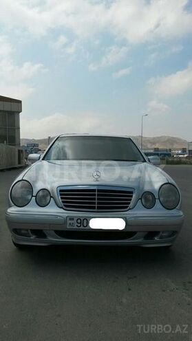Mercedes E 240 2002, 236,000 km - 2.6 l - Bakı
