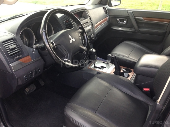 Mitsubishi Pajero 2007, 123,000 km - 3.0 l - Bakı