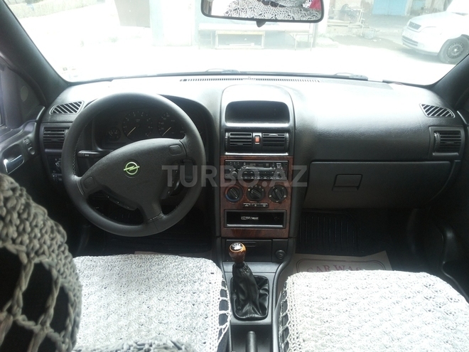 Opel Astra 1998, 260,000 km - 1.6 l - Bakı