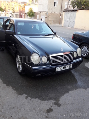 Mercedes E 230 1997, 252,000 km - 2.3 l - Bakı