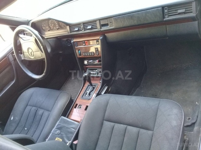 Mercedes E 280 1994, 340,000 km - 2.8 l - Sumqayıt
