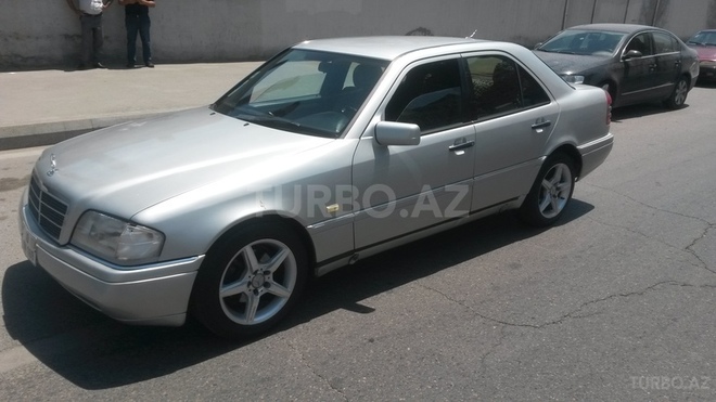 Mercedes C 250 1993, 240,000 km - 2.5 l - Bakı
